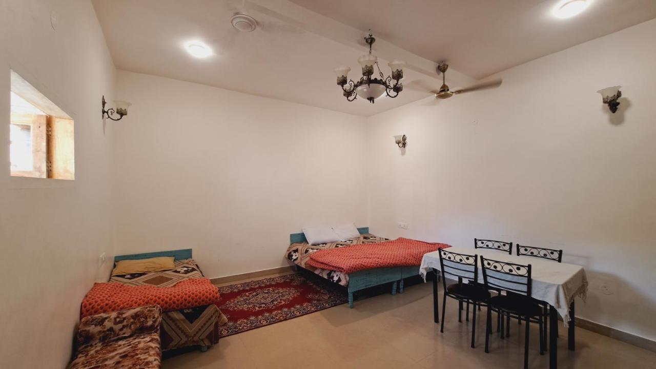 Sufi Khandar Home Stay Нью-Дели Экстерьер фото