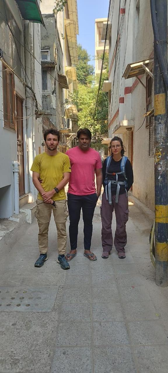 Sufi Khandar Home Stay Нью-Дели Экстерьер фото