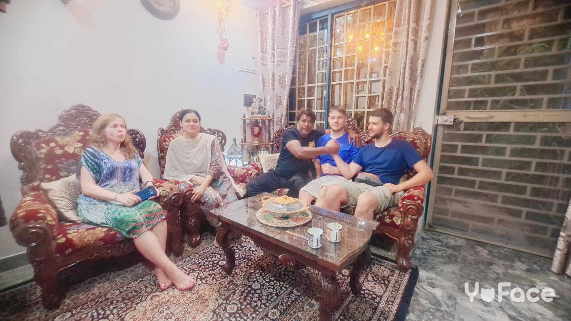 Sufi Khandar Home Stay Нью-Дели Экстерьер фото